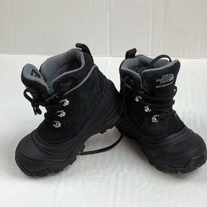 The North Face Boy’s ‘Chilkat II’ Waterproof insulated Snow Boots Black/ 12